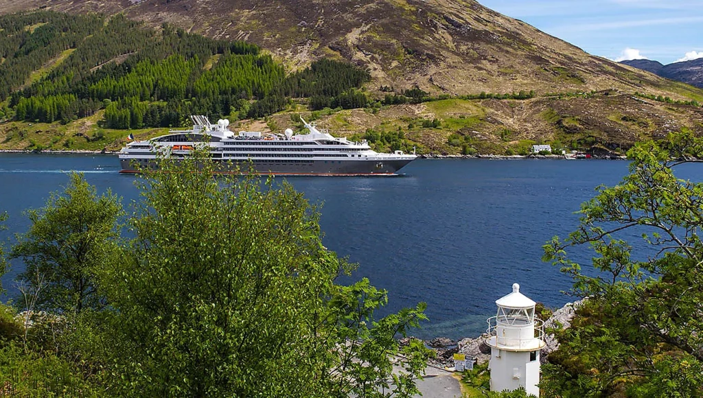 Un magico viaggio polare dalla Terra del Fuoco al 6° continente, un paradiso di natura libera e selvaggia