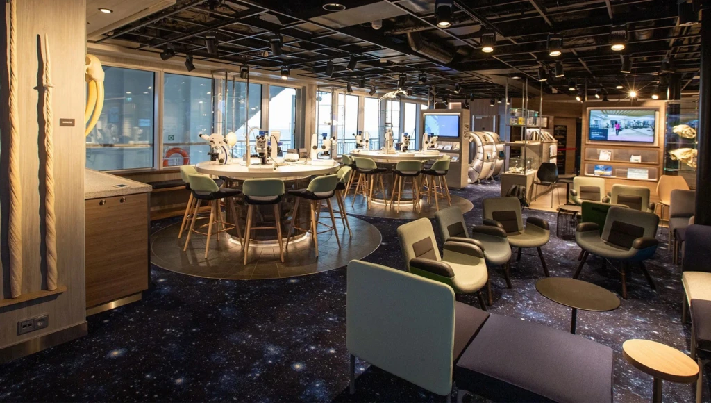 Alaska Inside Passage Cruise: Where Mountains Meet the Sea