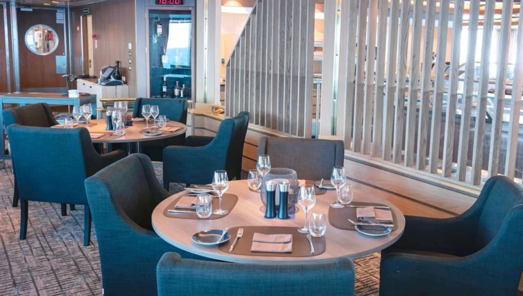 Printemps polaire : Spitzberg, Lofoten et fjords norvégiens au départ de Douvres