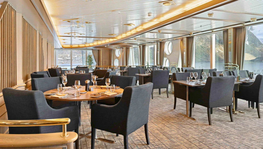 Arctic Island Odyssey: exploring the fjords of Spitzbergen, the icebergs of Greenland and Icelandic traditions