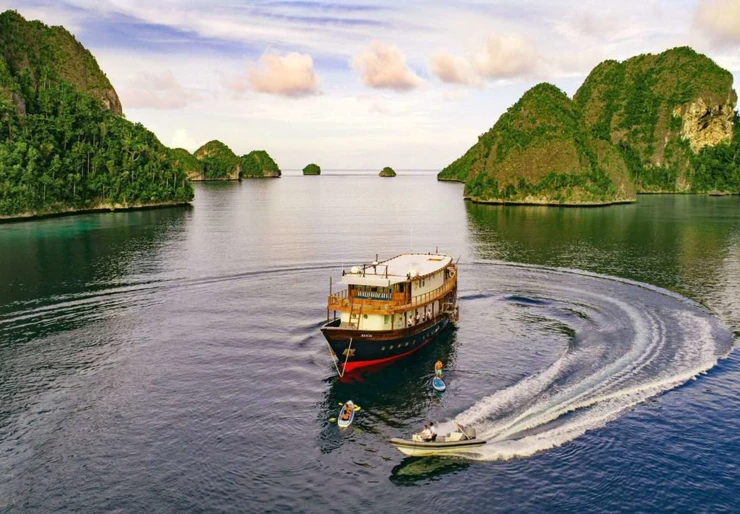 S/Y Rebel Malaysia | REBEL