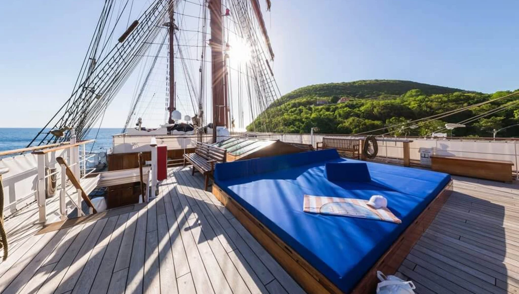 Kreuzfahrt auf der Sonnenseite des Lebens zwischen den Stränden und Regenwäldern der Kleinen Antillen