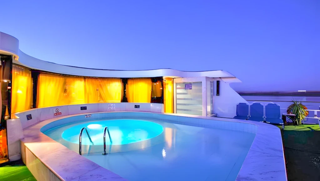 Crucero de 15 días con todo incluido por Egipto