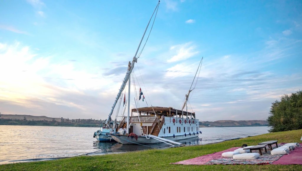 Mini crociera sul Nilo in Dahabieh tra Assuan e Luxor: Valle dei Re, Templi di Sobek e Karnak