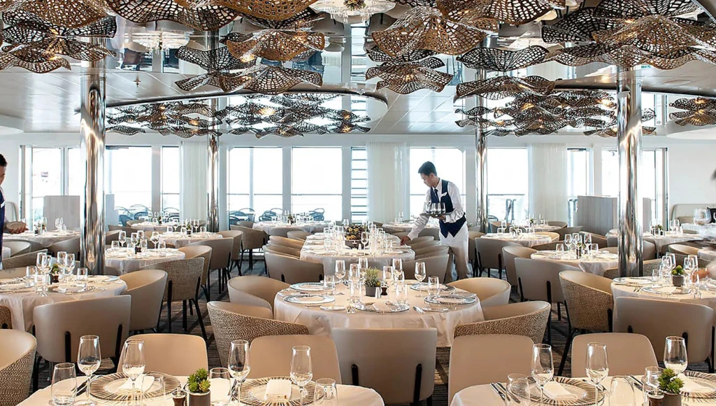 Crociera di 16 giorni a Timor Est e nelle isole più famose dell'Indonesia, con fauna e paesaggi unici al mondo