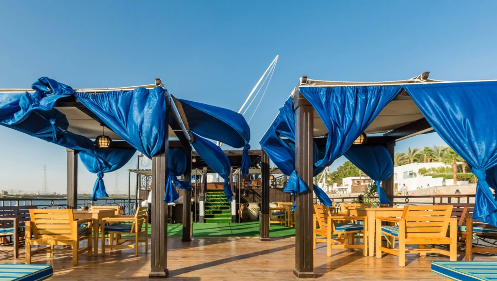 Un crucero mágico por el Nilo en dahabieh: entre valles, templos milenarios y tradiciones egipcias