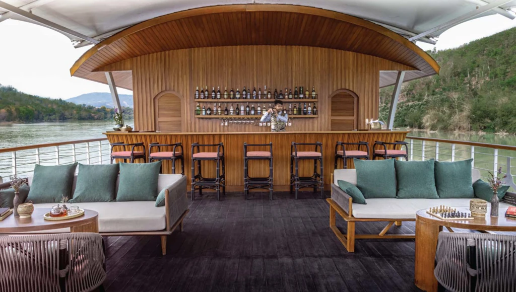 Il patrimonio e i costumi del Laos: un'affascinante crociera sul Mekong, con partenza da Vientiane