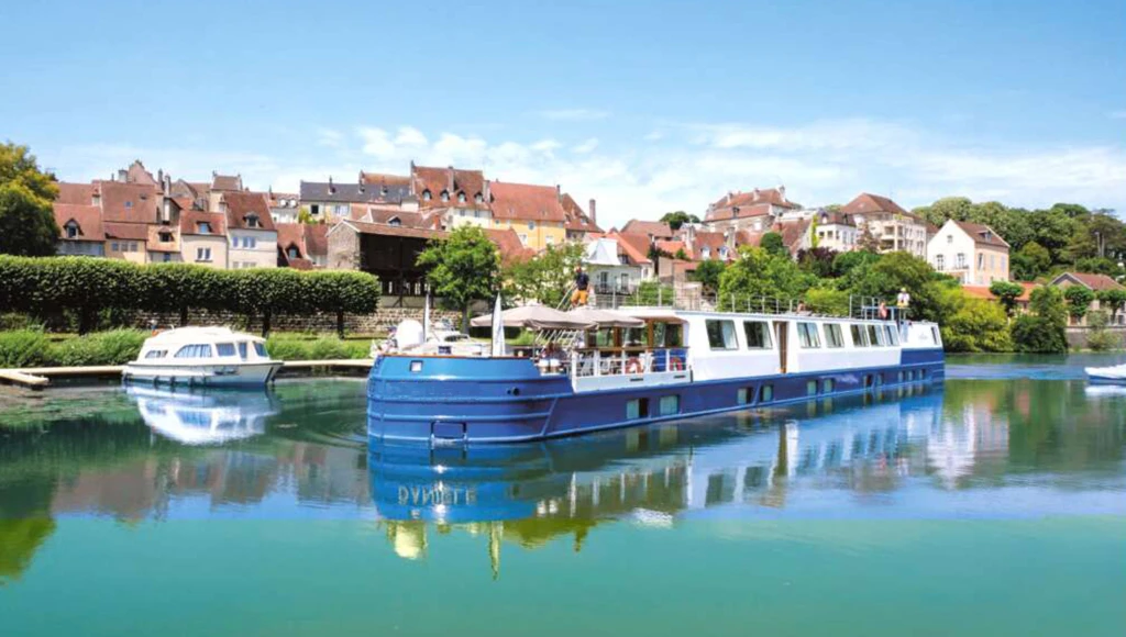 Magnificent cruise in the heart of the French terroir: between the Doubs valley and the Burgundy vineyards