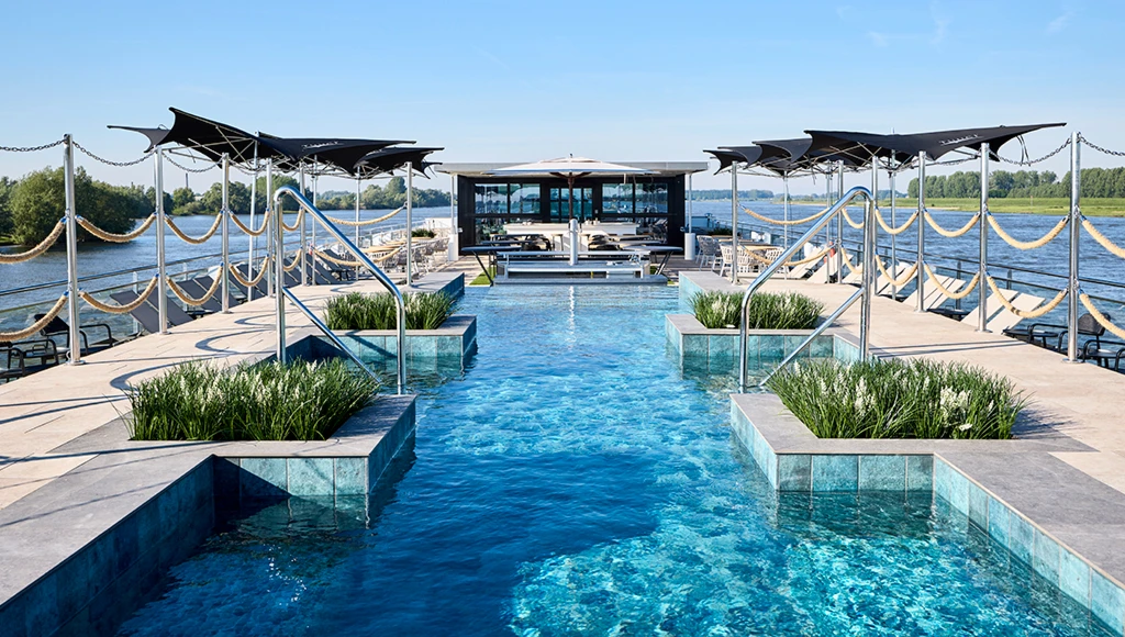 From the heart of Porto to the Douro valleys: a cruise of culinary traditions and scenic serenity