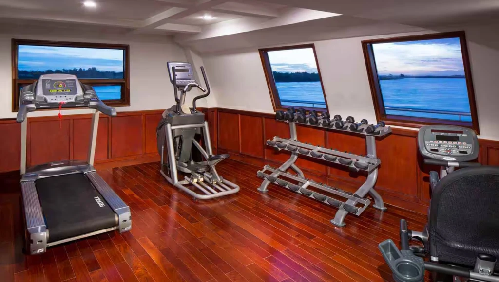 Odyssée culturelle en Indochine, entre villages ruraux, pagodes historiques et marchés colorés