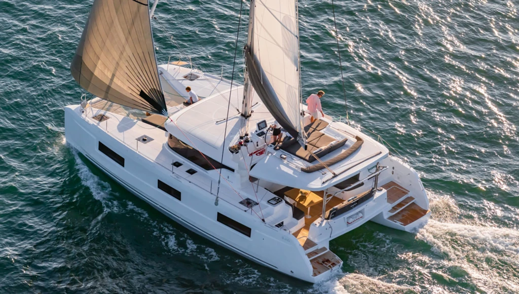 Côte d'Émeraude de Sardaigne et charme Corse : une croisière exclusive de 8 jours en catamaran