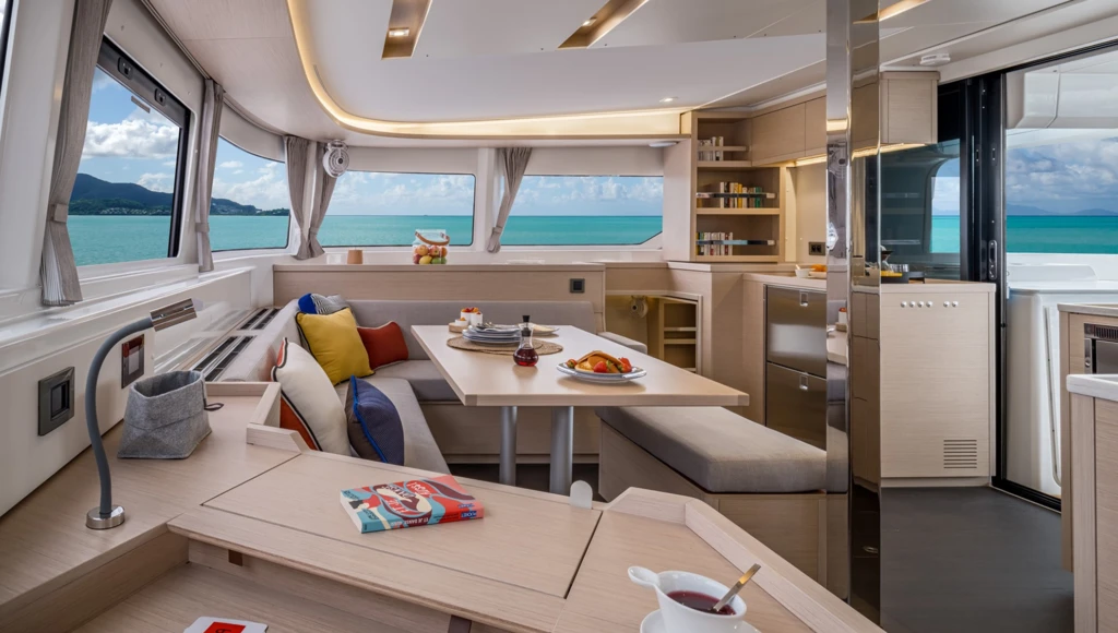 Côte d'Émeraude de Sardaigne et charme Corse : une croisière exclusive de 8 jours en catamaran