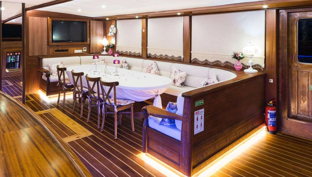 Splendours and delights of the Turquoise Coast on a private cruise aboard a traditional gulet