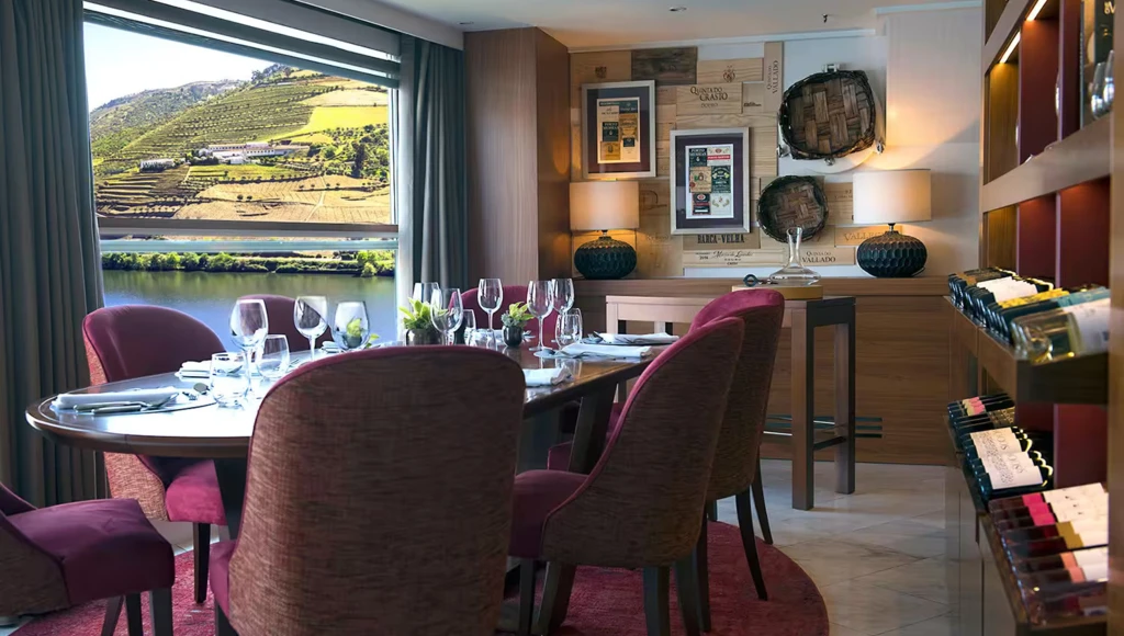 Viaggio gastronomico sul Douro: una fuga incantevole tra vigneti e villaggi iberici