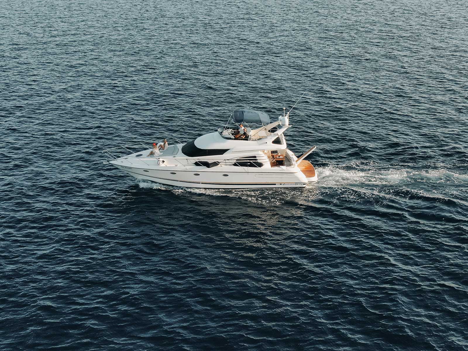 Sunseeker Manhattan 48 FLY