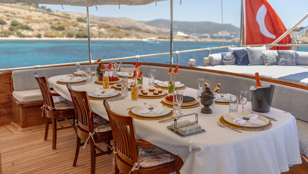 Evasión marítima exclusiva: crucero privado en goleta turca a través del golfo de Gökova