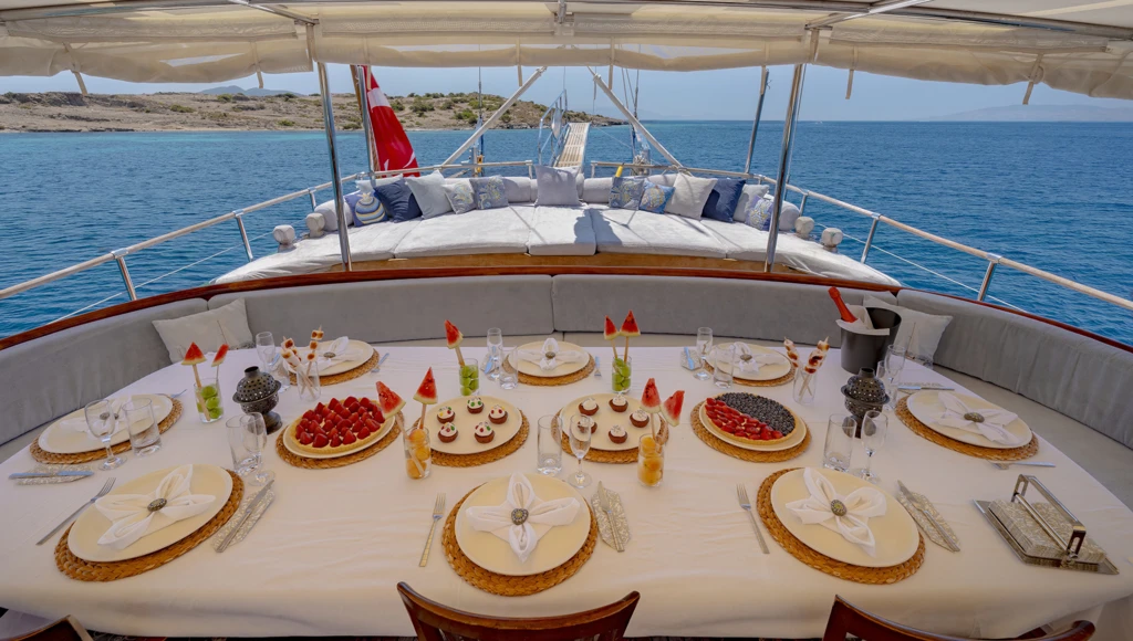 Evasión marítima exclusiva: crucero privado en goleta turca a través del golfo de Gökova