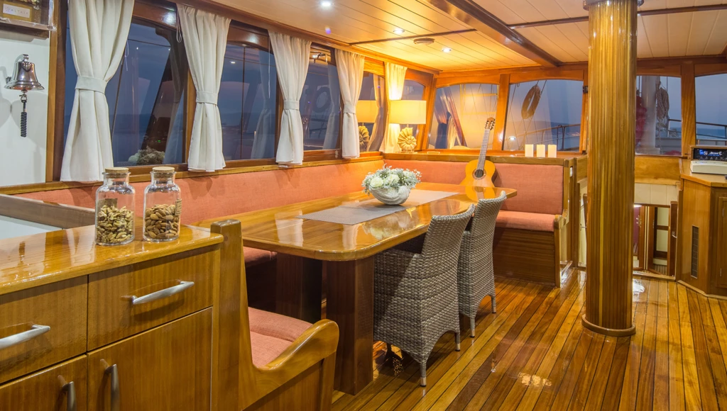 Eine unvergessliche private Kreuzfahrt zur Entdeckung der Pracht der dalmatinischen Küste