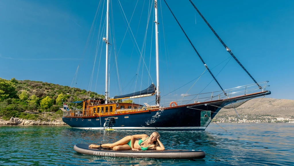 Croisière privée de luxe en Croatie : l'Adriatique en caïque, entre charme et élégance