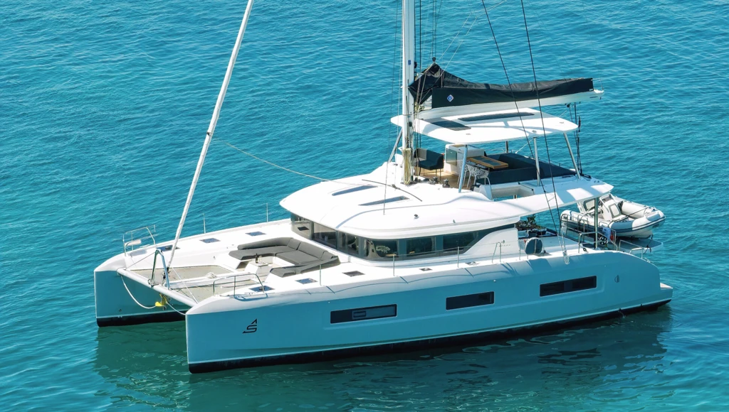 La dolce vita in Dalmazia: crociera privata a bordo di uno splendido catamarano e piaceri locali