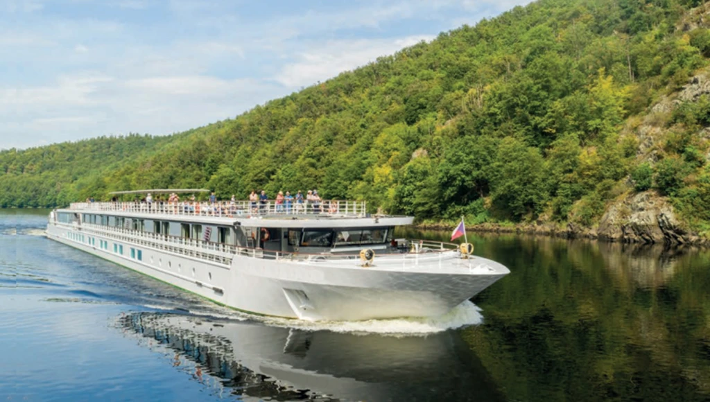 Croisière envoûtante au fil du Rhin : marchés de Noël en Alsace et en Forêt-Noire