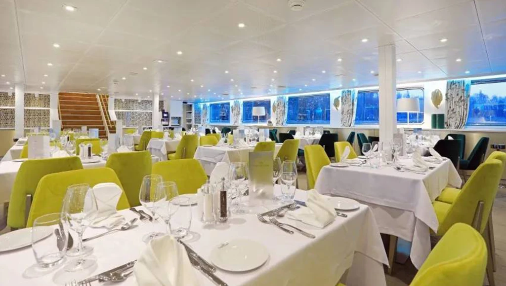 Croisière envoûtante au fil du Rhin : marchés de Noël en Alsace et en Forêt-Noire