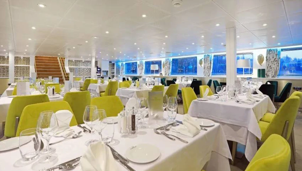 Croisière envoûtante au fil du Rhin : marchés de Noël en Alsace et en Forêt-Noire