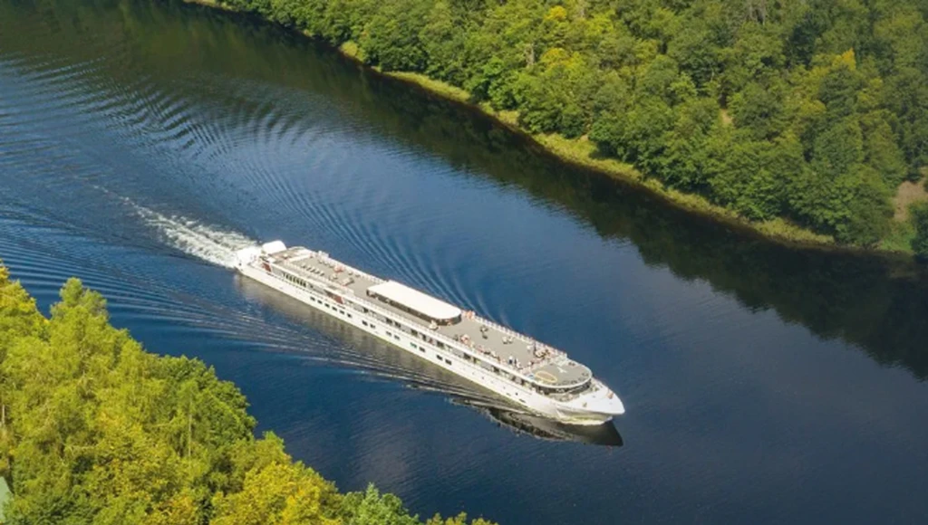 Croisière envoûtante au fil du Rhin : marchés de Noël en Alsace et en Forêt-Noire