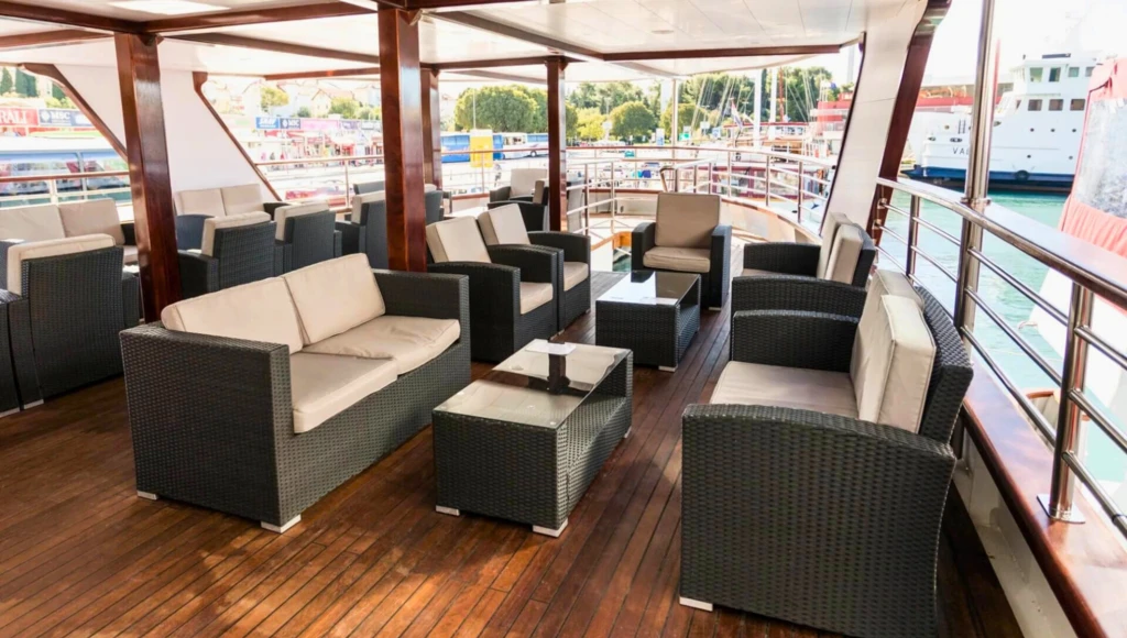 Delicias dálmatas: un interludio encantado entre calas secretas y ciudades históricas, de Dubrovnik a Trogir