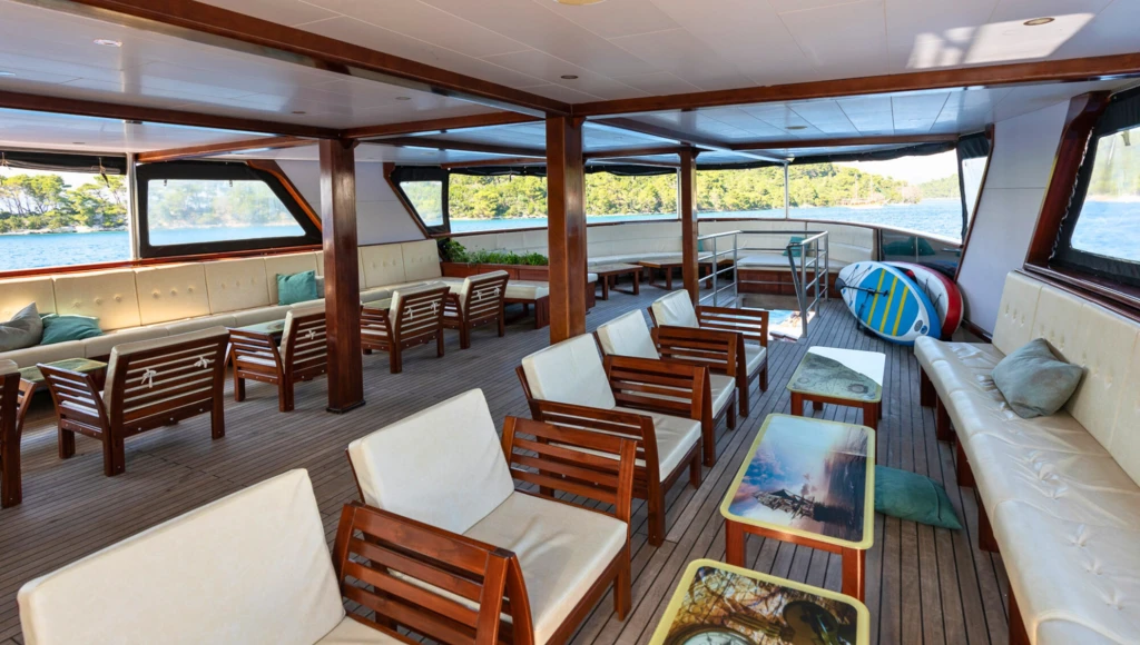 Delicias dálmatas: un interludio encantado entre calas secretas y ciudades históricas, de Dubrovnik a Trogir