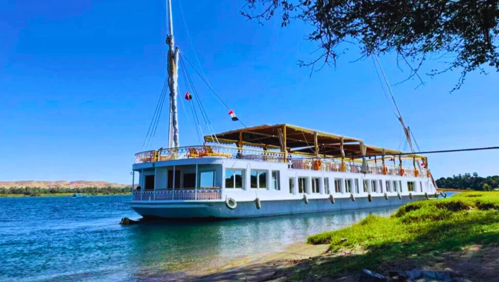 Égypte impériale : 11 jours d’évasion complète, entre monuments mythiques et douceur du Nil à bord d'une superbe dahabieh