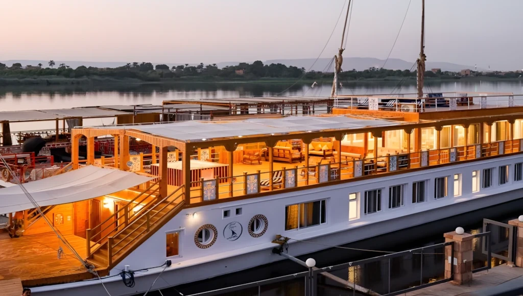 Das kaiserliche Ägypten: 11 Tage voller Entspannung zwischen mythischen Monumenten und der Sanftheit des Nils an Bord einer Dahabieh