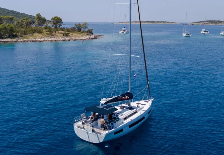 Dufour 44 (Moorings) Wickhams Cay II Marina | 