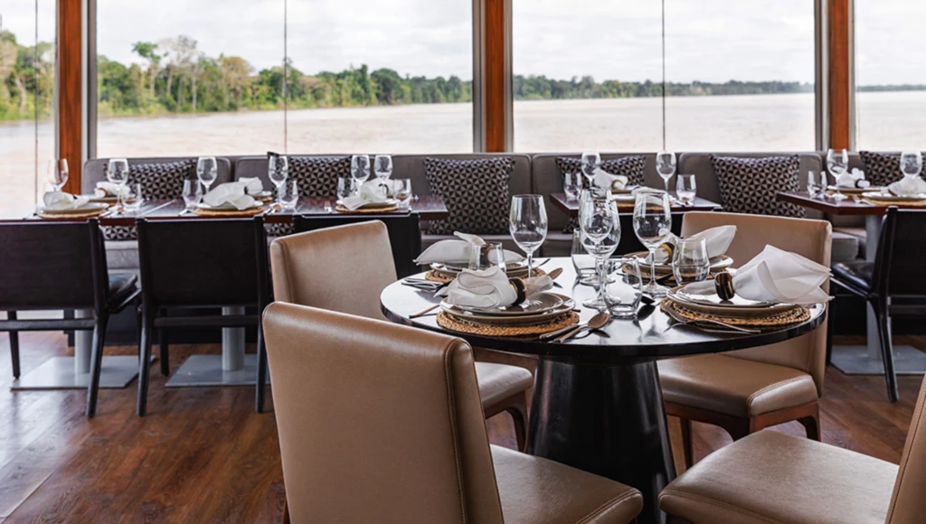 Sur les traces des dauphins roses : croisière de 8 jours en Amazonie entre Marañon et Ucayali