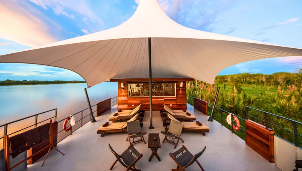 Sur les traces des dauphins roses : croisière de 8 jours en Amazonie entre Marañon et Ucayali