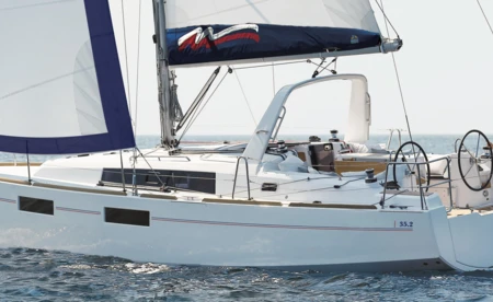 Oceanis 35