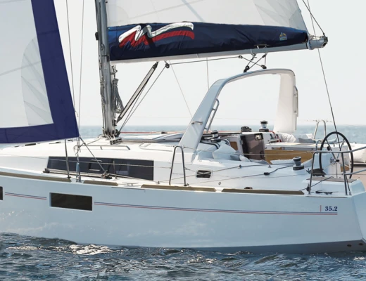 Oceanis 35