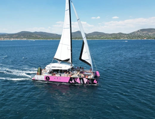 Catamaran EN 65Ft