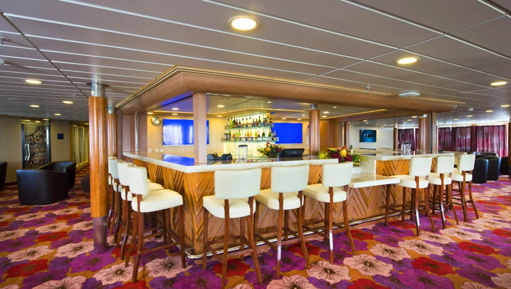 Polynesisches Abenteuer: 13 Tage auf Entdeckungsreise zu den Archipelen der Marquesas, Tuamotu und Gesellschaftsinseln