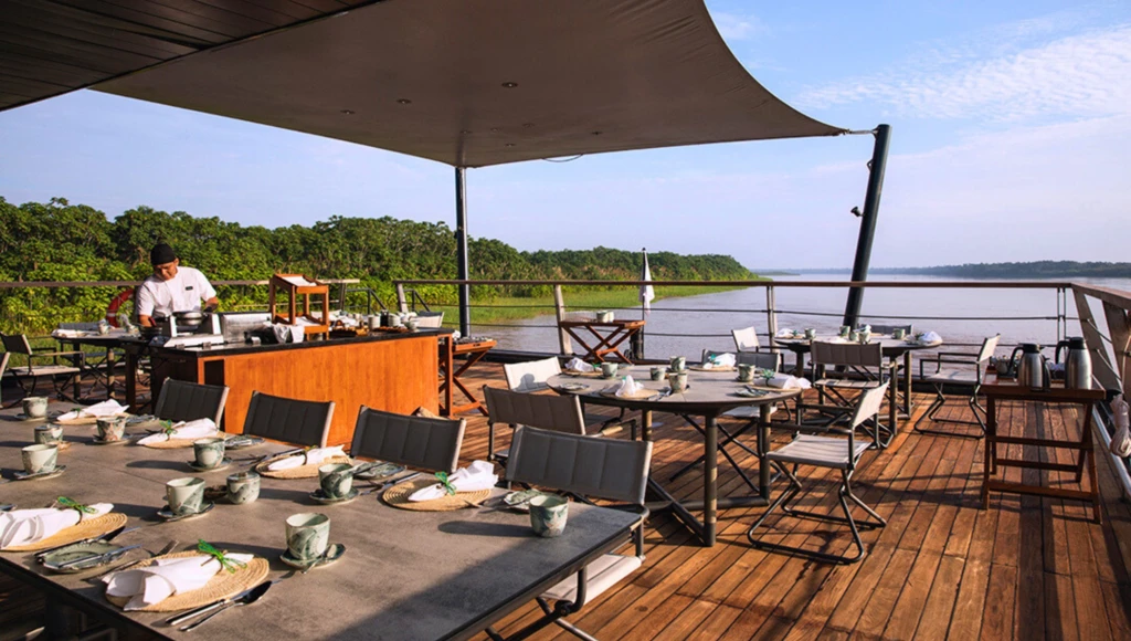 Récit amazonien : 8 jours d'exploration en bateau au cœur de la jungle et des fleuves du Pérou