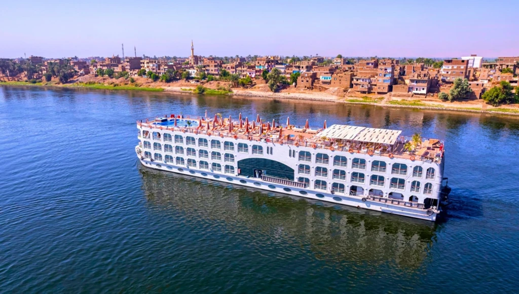 Croisière de 4 jours : d’Assouan à Louxor, entre temples légendaires et rives du Nil mythique