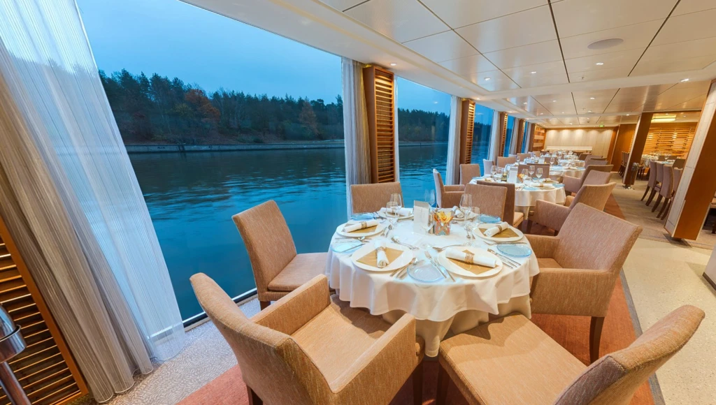 Croisière de Noël de Bâle à Amsterdam : 8 jours entre patrimoine médiéval et traditions festives