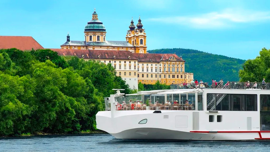 Croisière de Noël de Bâle à Amsterdam : 8 jours entre patrimoine médiéval et traditions festives