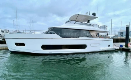 Azimut magellano 60