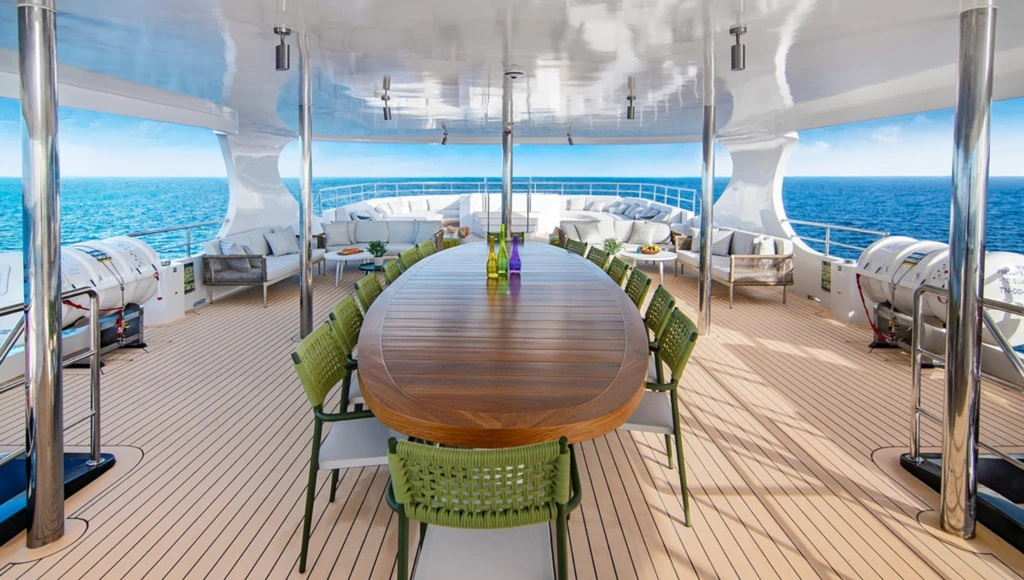 Évasion maritime d’exception en 5 jours : cap sur les secrets de Floreana et les joyaux de Mosquera, à la découverte envoûtante des Galápagos