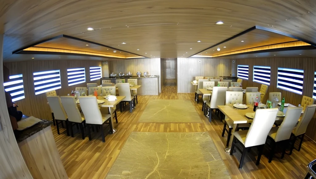 Aventure sous-marine en mer Rouge : croisière plongée de 8 jours à la découverte des épaves légendaires et récifs égyptiens