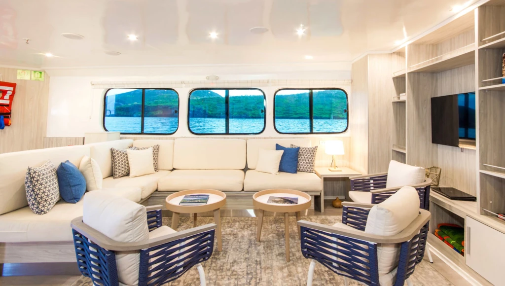 Safari marin de 7 jours aux Galápagos : entre îles volcaniques, faune endémique et confort d’un yacht élégant