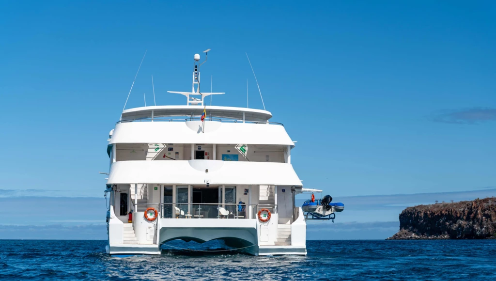 5-tägige Katamaran-Odyssee auf den Galápagosinseln: Vulkanstrände, Leguane und Seelöwen