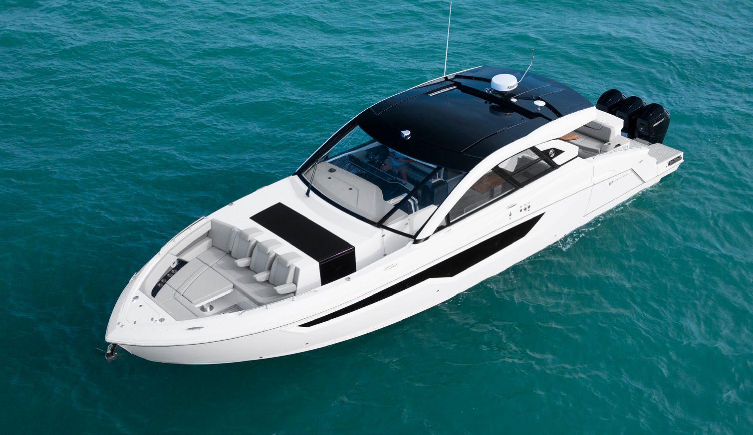 Cruisers Yachts 50 GLS