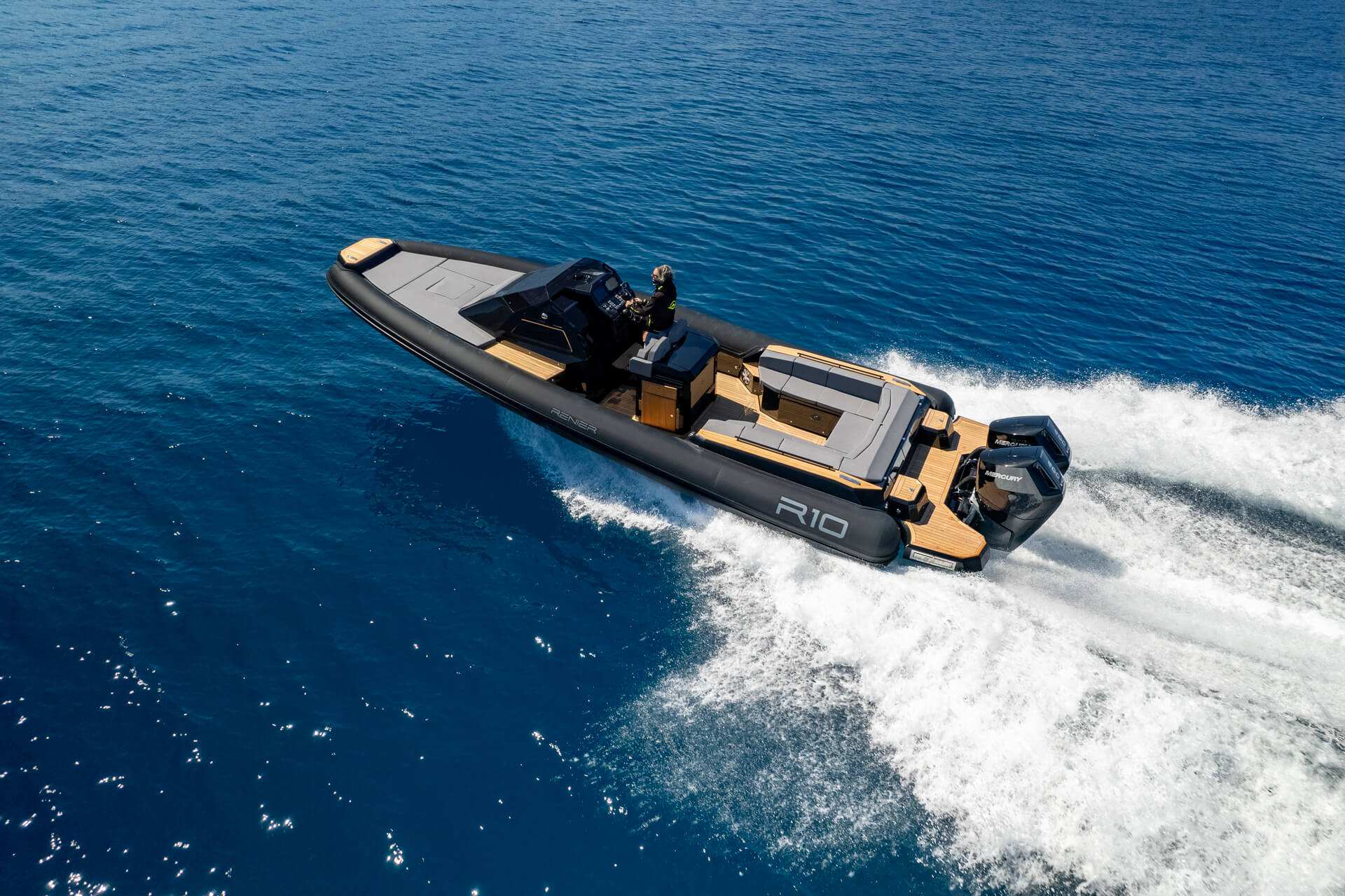 Renier R10 Cabin Tourer